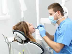 stomatologue et la dentition